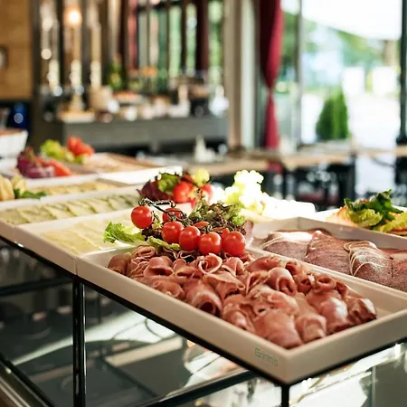 Grimm's Potsdamer Platz Hotel 3*