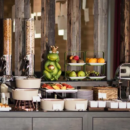 Grimm's Potsdamer Platz 3*