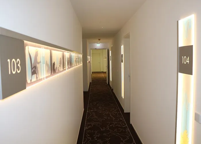 Grimm's Potsdamer Platz 3*