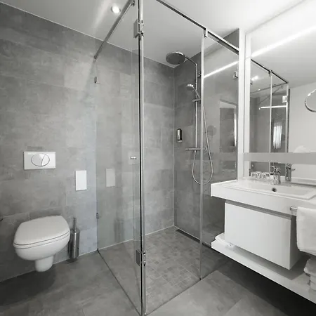 Grimm's Potsdamer Platz 3*