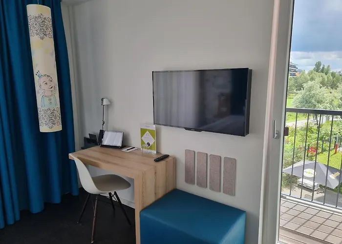 Grimm's Potsdamer Platz 3*