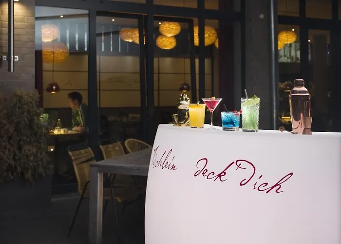 Grimm's Potsdamer Platz Hotel 3*