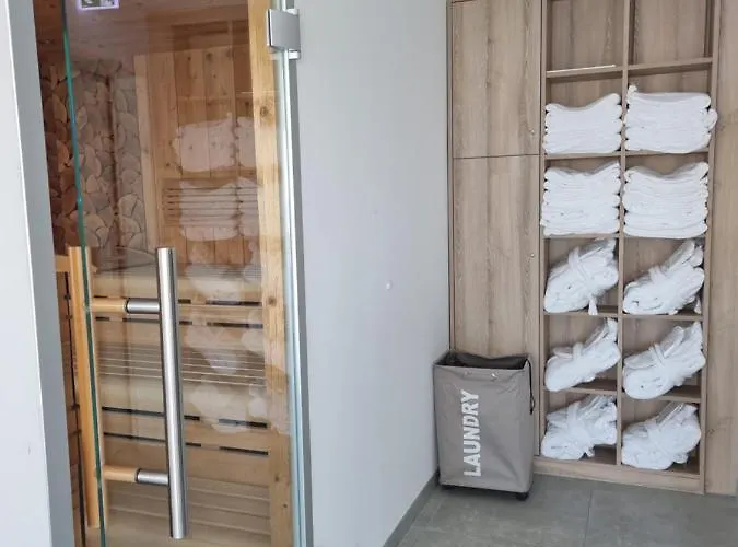 Grimm's Potsdamer Platz 3*